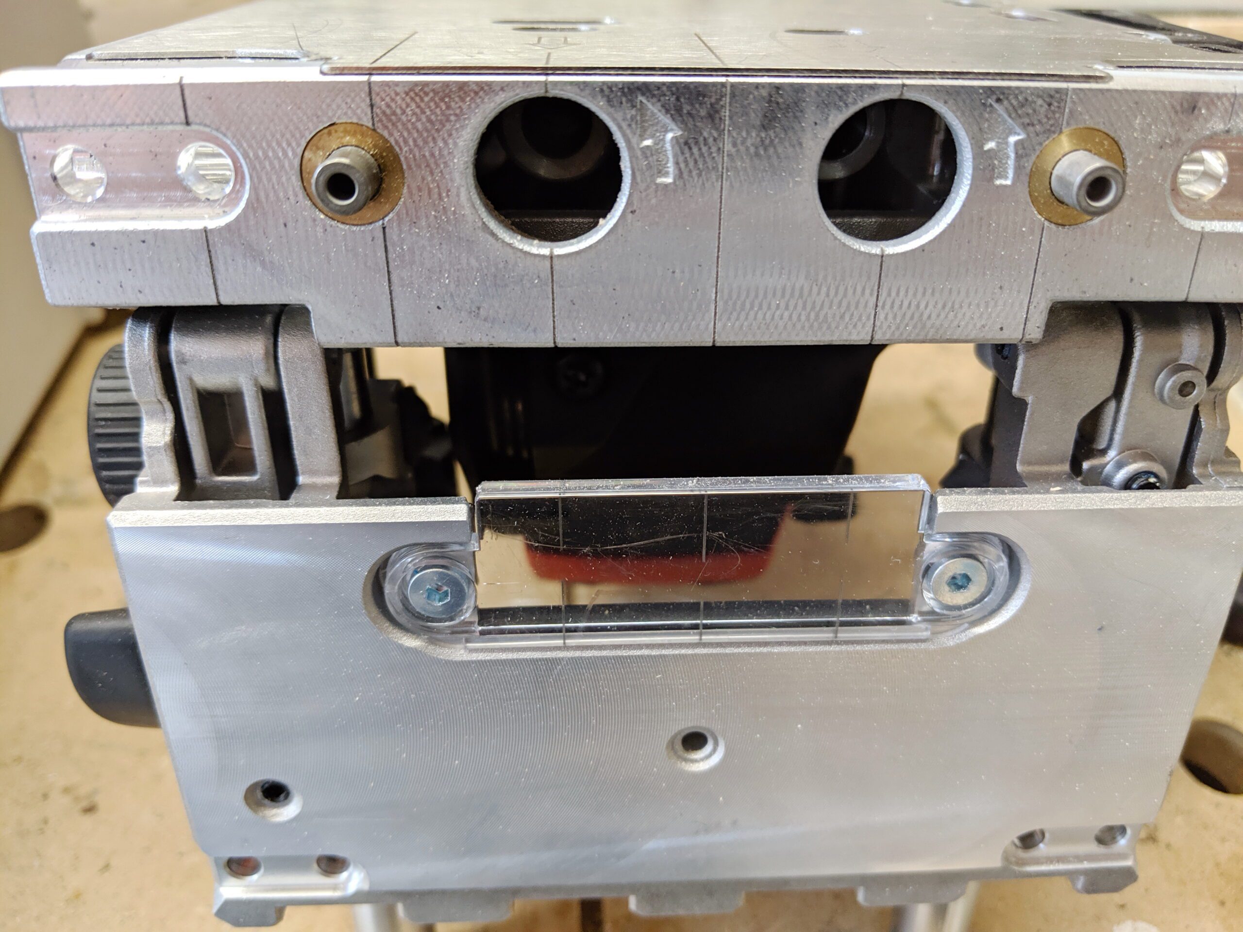 Front- DDF 40