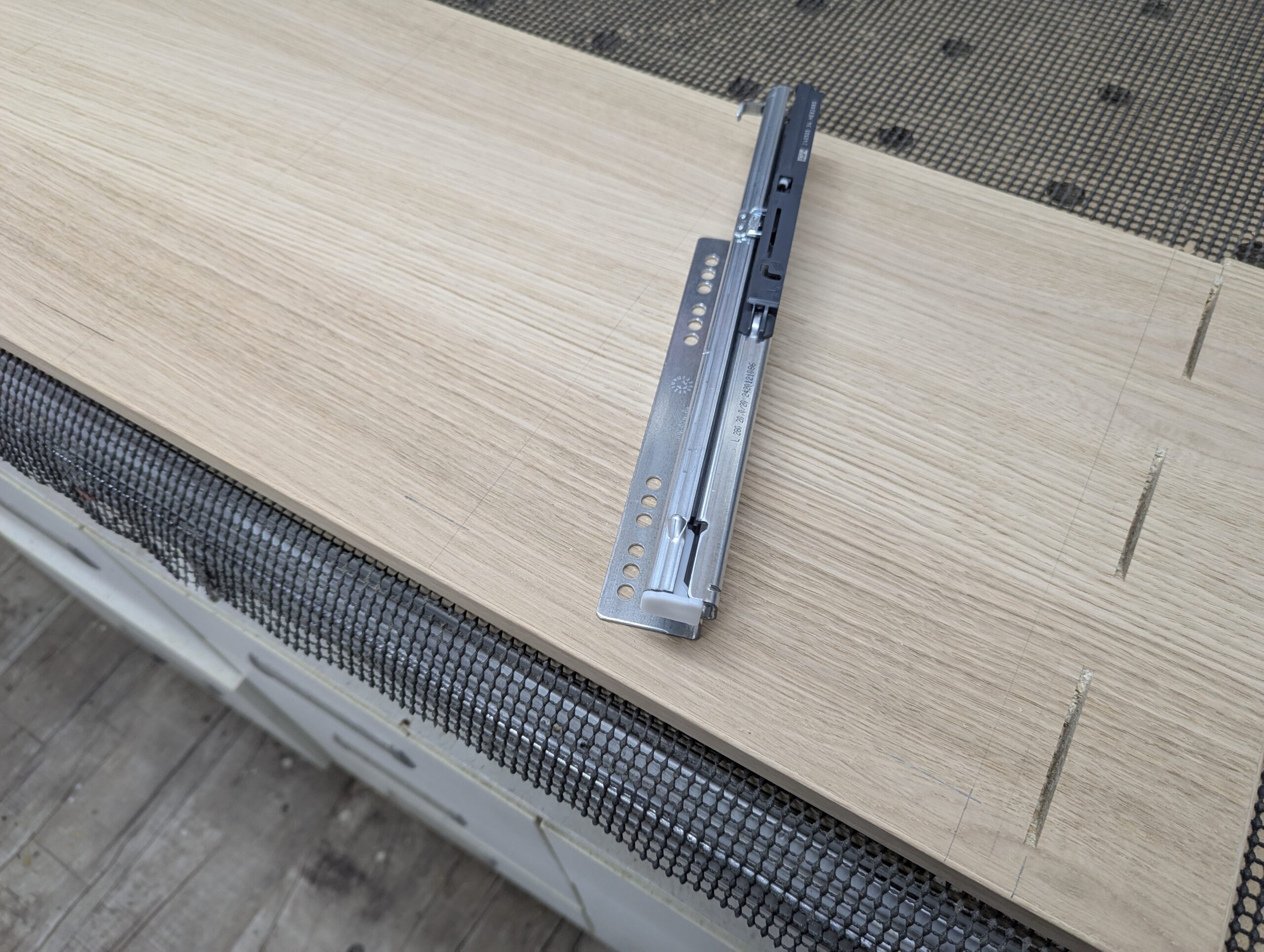 Schrank mit Schubladen Schrank mit Schubladen